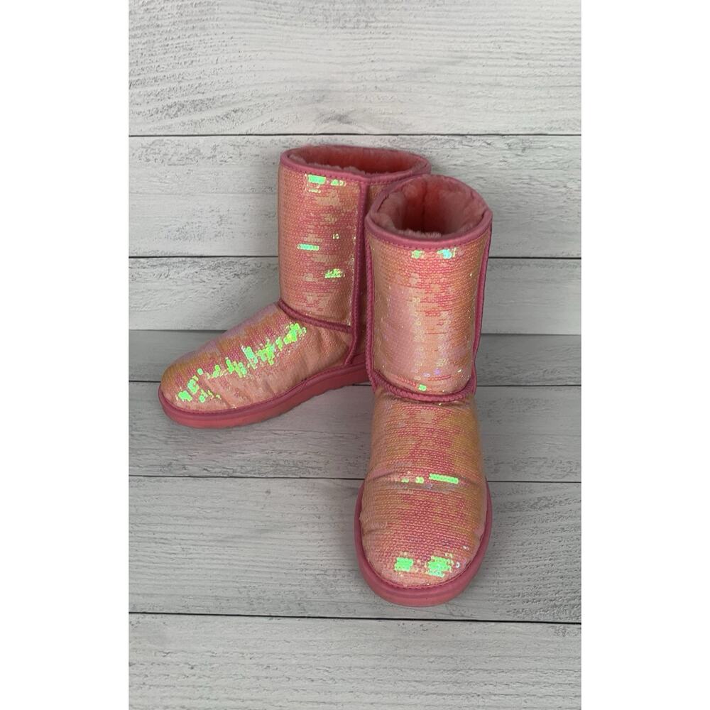 Ugg Australia Womens 8 Classic Short Sparkles Pink Sequined Shearling RARE Boots
